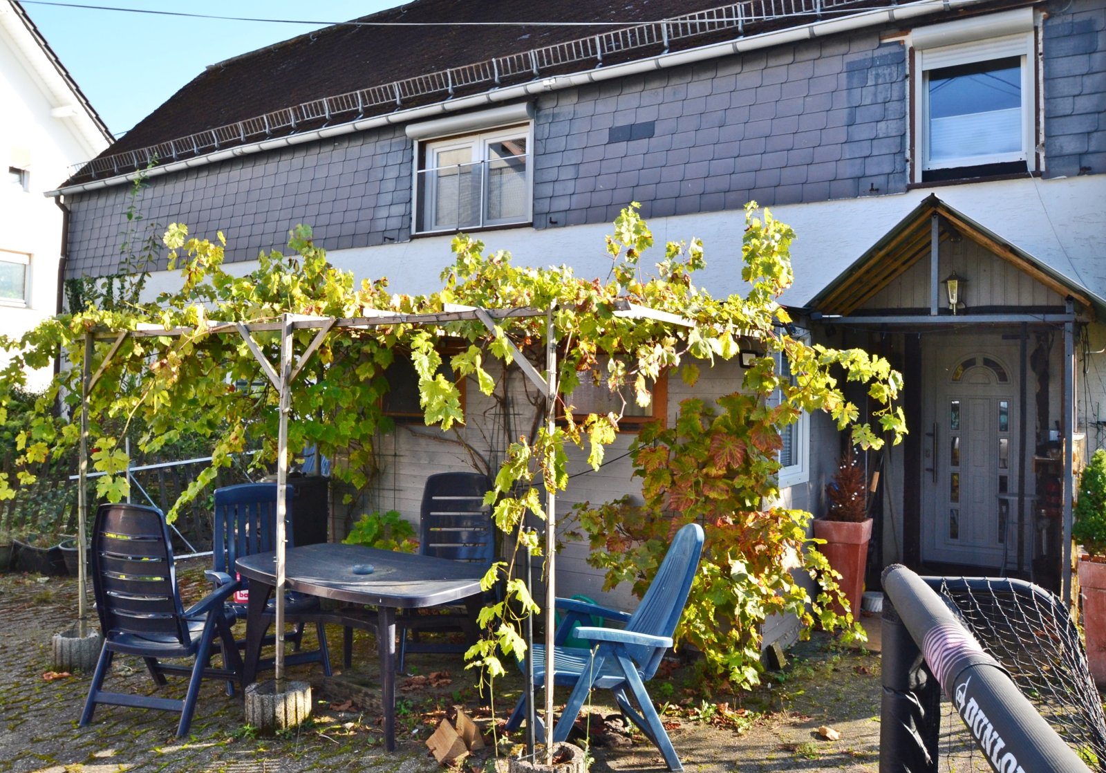 Kleine Gartenterrasse