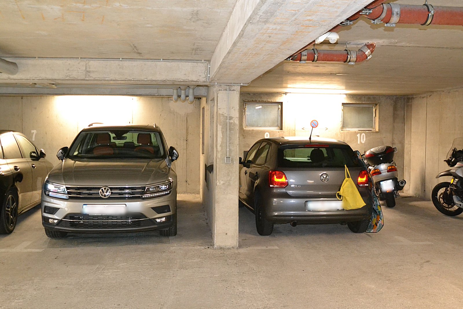 Zur Wohnung gehöriger Garagenstellplatz